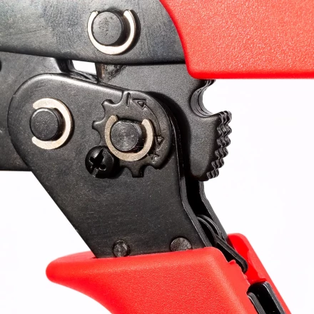 Пресс-клещи КВТ СТС-В с матрицами 0.25–6, 6–16 для опрессовки втулочных наконечников (набор) (85272) купить в Тобольске