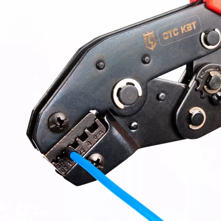 Пресс-клещи КВТ СТС-В с матрицами 0.25–6, 6–16 для опрессовки втулочных наконечников (набор) (85272) купить в Тобольске