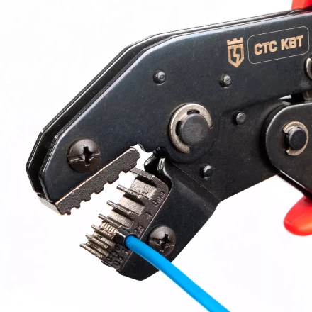 Пресс-клещи КВТ СТС-В с матрицами 0.25–6, 6–16 для опрессовки втулочных наконечников (набор) (85272) купить в Тобольске