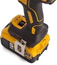 Аккумулят дрель DeWalt DСD 796P2-QW купить в Тобольске