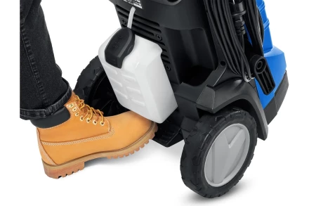 Мойка высокого давления ЗУБР Профессионал АВД-П180 купить в Тобольске