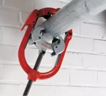 Труборез с хомутной защелкой для стальных труб 424-S  73162 купить в Тобольске
