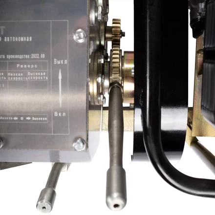 Лебедка тяговая автономная КВТ ЛТА-3 с бензиновым приводом, 3 т (88396) купить в Тобольске