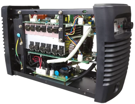 Инвертор ЗУБР сварочный, электр. 1,6-3,2 мм, А20-140, 1*220В ЗАС-140 купить в Тобольске