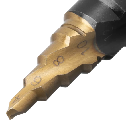 Сверло ступенчатое Denzel 723604, 6-8-10-12-14-16-18-20-22-24-26-28-30мм, Р6М5, 6-гр. хвостовик купить в Тобольске