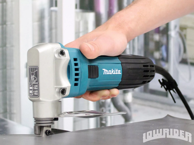 Листовые ножницы по металлу Makita JS1602 купить в Тобольске