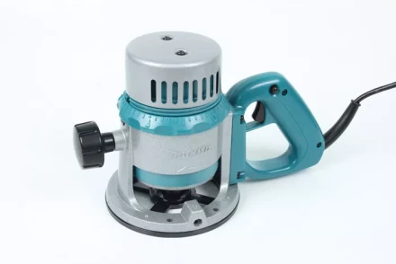 Фрезер Makita 3601B купить в Тобольске
