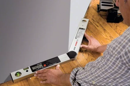 Цифровой угломер BOSCH GAM 220 MF купить в Тобольске