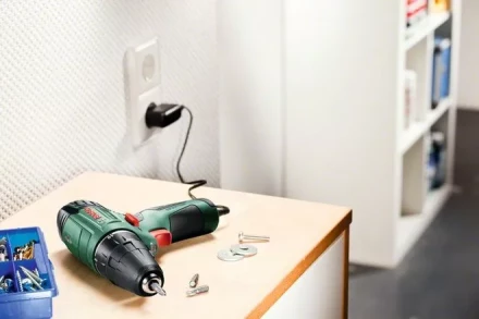 Аккумуляторная дрель BOSCH PSR 1080 LI 1 аккумулятор (0.603.9A2.020) купить в Тобольске