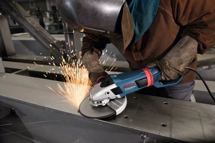 Шлифмашина BOSCH УШМ GWS 26 - 230 LVI купить в Тобольске