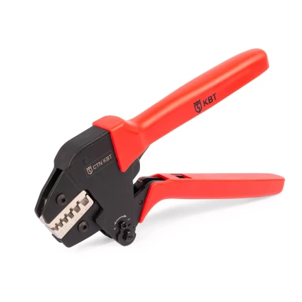 Универсальный набор инструментов КВТ СКМ-1 для опрессовки и снятия изоляции с отверткой для замены матриц (102351) купить в Тобольске