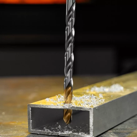 Сверло спиральное по металлу Denzel, 8,5 х 165 мм, Р6М5, Golden Tip, удлиненное, 718261 купить в Тобольске