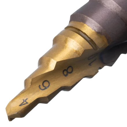 Сверло ступенчатое Denzel 723613, 4-6-8-10-12-14-16-18-20 мм, Р6М5К5, 6-гр. хвостовик купить в Тобольске