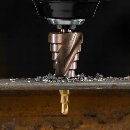 Сверло ступенчатое Denzel 723613, 4-6-8-10-12-14-16-18-20 мм, Р6М5К5, 6-гр. хвостовик купить в Тобольске