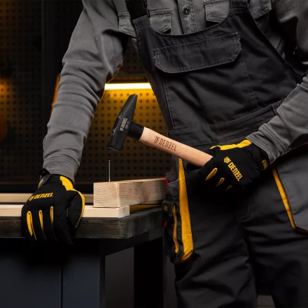 Молоток слесарный, 500 г Denzel, кованый квадратный боек, буковая рукоятка, 10429 купить в Тобольске