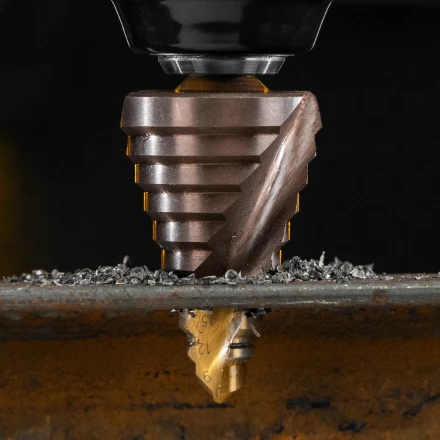 Сверло ступенчатое Denzel 723615, 9-12-15-18-21-24-27-30-33-36 мм, Р6М5К5, 6-гр. хвостовик купить в Тобольске