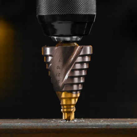 Сверло ступенчатое Denzel 723616, 4-6-8-10-12-14-16-18-20-22-24-26-28-30-32 мм, Р6М5К5, 6-гр. хвостовик купить в Тобольске