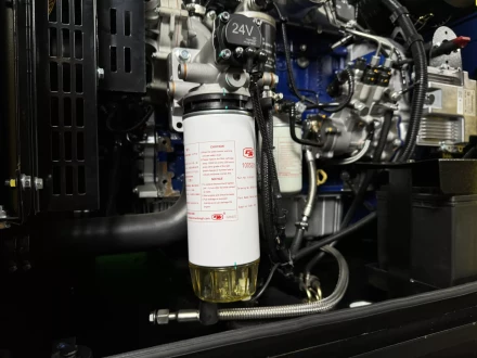 Дизельный генератор Vektor AD-120Y-T400 в шумозащитном кожухе с АВР купить в Тобольске