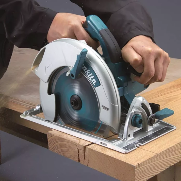 Дисковая пила Makita 5008MGJX2 купить в Тобольске