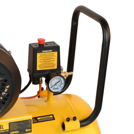 Компрессор воздушный, ременный привод BCI5500-T/270, 5.5 кВт, 270 литров, 850 л/мин Denzel 58129 купить в Тобольске