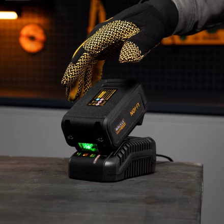 Батарея аккумуляторная Denzel IB-18-4.0, Li-Ion, 18 В, 4.0 А/ч 28434 купить в Тобольске