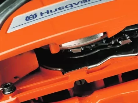 Бензопила Husqvarna 555 AutoTune купить в Тобольске