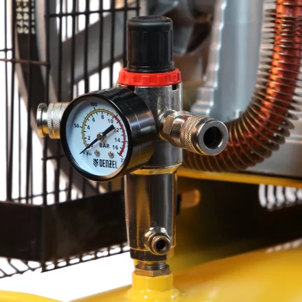 Компрессор воздушный, ременный привод BCI4000-T/100, 4.0 кВт, 100 литров, 690 л/мин Denzel 58123 купить в Тобольске