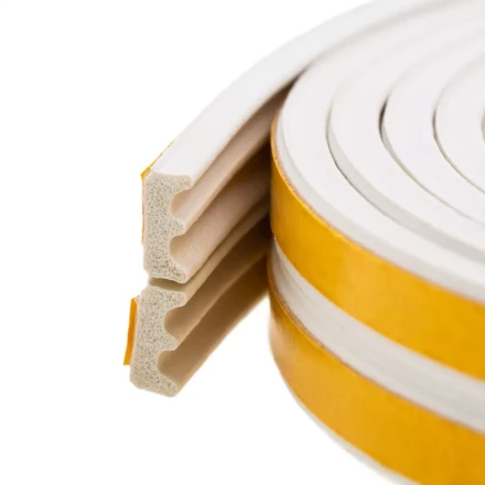 Уплотнитель резиновый, 6 м, профиль &quot;E&quot;, белый Сибртех 88917 купить в Тобольске