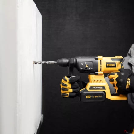 Бур по бетону Denzel, 16 x 160 мм ,двойная спираль, три пылеотводящие кромки, 705036 купить в Тобольске