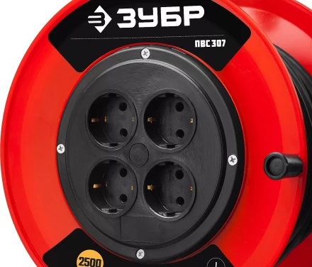 Удлинитель на катушке &quot;ПВС 307&quot;, 50 м, 2500 Вт, 4 гнезда, ПВС 3х0,75 кв мм, ЗУБР 55083-50 купить в Тобольске